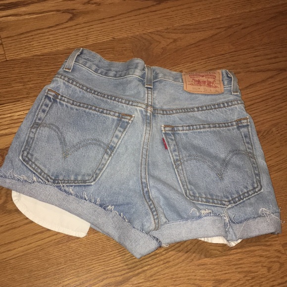 Levi's Pants - LEVI’S vintage shorts SIZE 23
